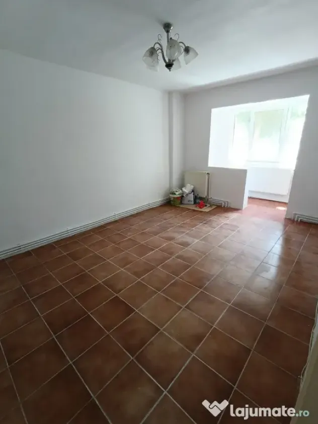 Apartament 2 camere - suprafata 49mp, confort 2, zona Viziru