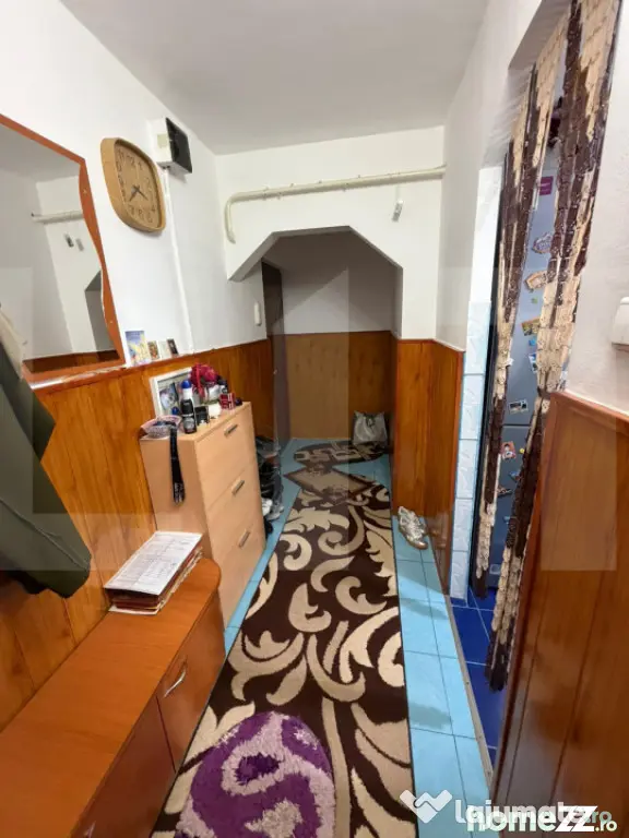 Apartament cu doua camere, semidecomandat, etaj 1, zona Buco - Botosani (Botosani)