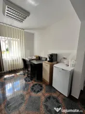 Apartament 2 camere ideal pentru locuință sau birou, parte