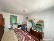 Casa 40mp,teren 880mp, zona Leamna de Sus 