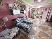 Apartament cu 4 camere de vânzare în zona Maratei 