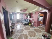 Apartament cu 4 camere de vânzare în zona Maratei 