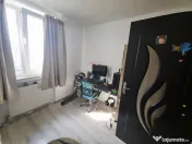 Apartament cu 4 camere de vânzare în zona Maratei 