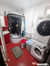 Apartament cu 4 camere de vânzare în zona Maratei