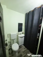 Apartament cu 4 camere de vânzare în zona Maratei