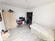 Apartament cu 4 camere de vânzare în zona Maratei
