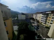 Apartament cu 4 camere de vânzare în zona Maratei