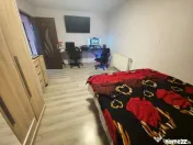 Apartament cu 4 camere de vânzare în zona Maratei 