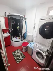 Apartament cu 4 camere de vânzare în zona Maratei 