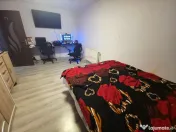 Apartament cu 4 camere de vânzare în zona Maratei 