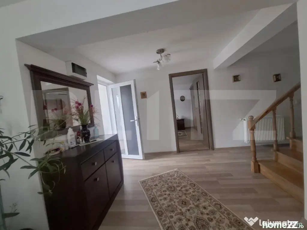 Casă individuală - Cartier Izvor, Tărlungeni - Tarlungeni (Brasov)