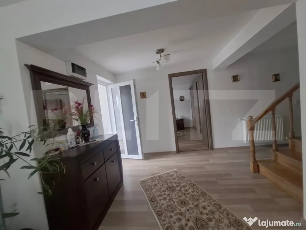 Casă individuală - Cartier Izvor, Tărlungeni
