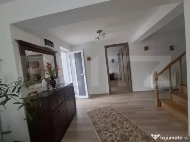 Casă individuală - Cartier Izvor, Tărlungeni