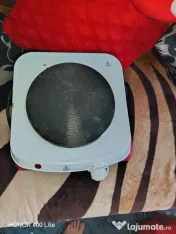 Plita electrica și Lada frigorifica portabila cu radio inclus .