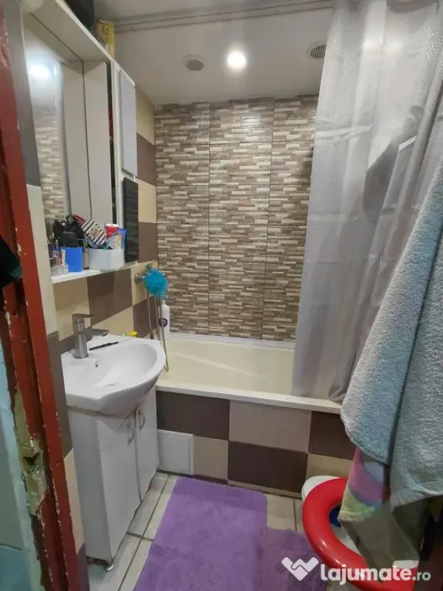 Apartament 2 camere, etaj 2, centrală termică și aer c...