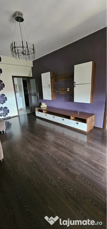 Închiriez apartament în Cartierul Latin