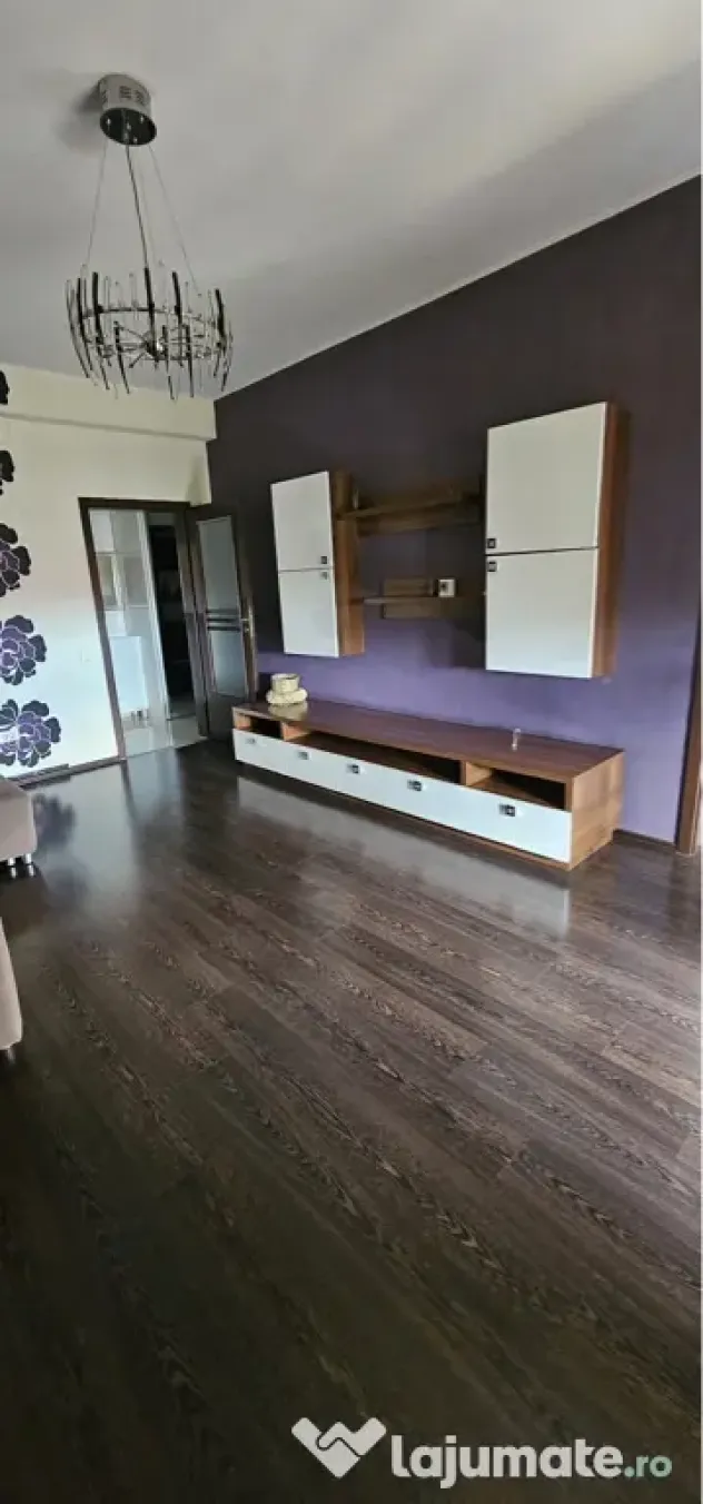 Închiriez apartament în Cartierul Latin