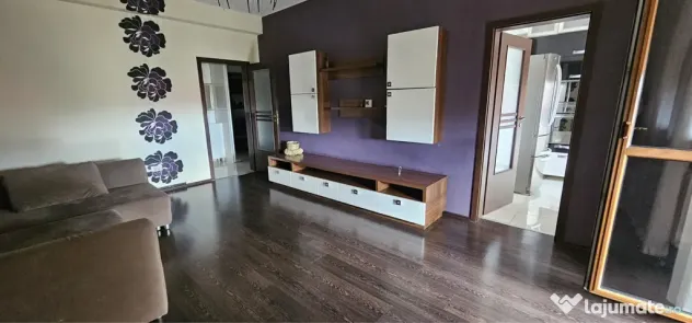 Închiriez apartament în Cartierul Latin