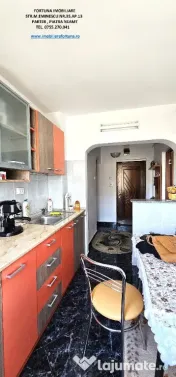 Apartament 2 camere, etaj 4 in bloc cu lift,zona Scoala 5, Darmanesti