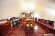 Apartament / spatiu comercial pe 3 nivele, ultracentral, 103