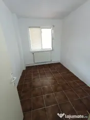 Apartament 2 camere Viziru 1 parter .Liber. 
