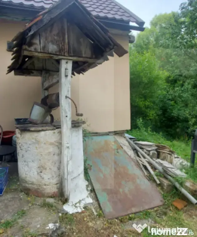 Valcele - 3 Case + 1.980 mp teren intravilan I Ape minerale - Valcele (Covasna)
