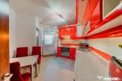 Apartament cu doua camere si loc de parcare in zona Micalaca