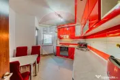 Apartament cu doua camere si loc de parcare in zona Micalaca 