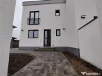 Duplex modern - asfalt - toate utilitatile - alegere finisa