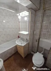 Apartament 3 camere, decomandat - zona Astra 