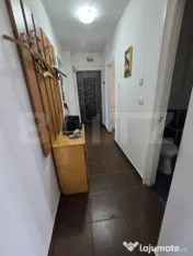 Vând apartament spațios cu 3 camere, 70 mp, Reghin 