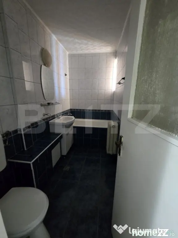 Apartament cu 3 camere, 70 mp, zona Reghin - Reghin (Mures)