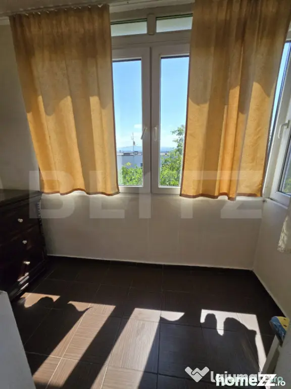 Apartament cu 3 camere, 70 mp, zona Reghin - Reghin (Mures)
