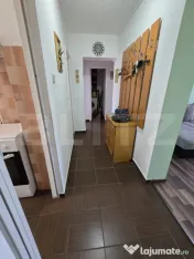 Vând apartament spațios cu 3 camere, 70 mp, Reghin 