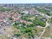 Casă de renovat sau demolat, cu teren de 601 mp, în Arad 