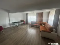 Apartament de închiriat 3 camere, 80 mp, zona Pieței de Ve