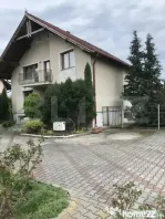 Casa individuala 4 dormitoare, 370 mp, 6 arii, zona Podul Bu