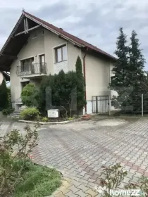 Casa individuala 4 dormitoare, 370 mp, 6 arii, zona Podul Bu