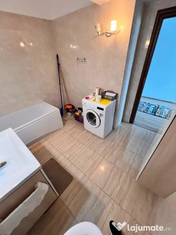 Apartament Lux, 3 Camere, Vitan – Priveliște Unică către Casa Poporulu