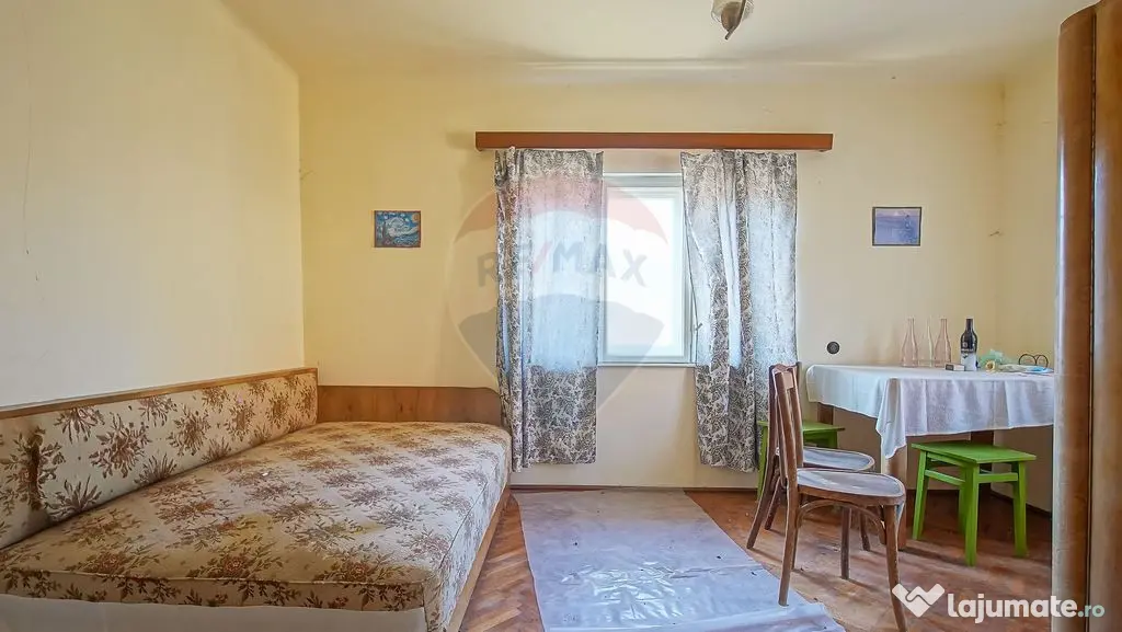 DE RENOVAT CASA INDIVIDUALA | 180 MP CURTE| PRIVELISTE