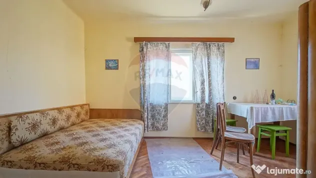 DE RENOVAT CASA INDIVIDUALA | 180 MP CURTE| PRIVELISTE