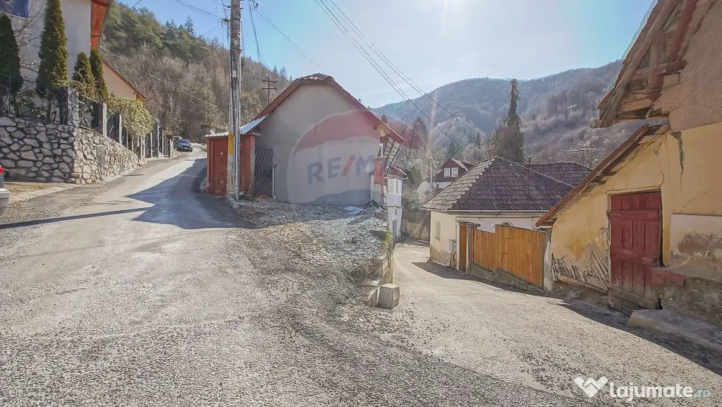 DE RENOVAT CASA INDIVIDUALA | 180 MP CURTE| PRIVELISTE