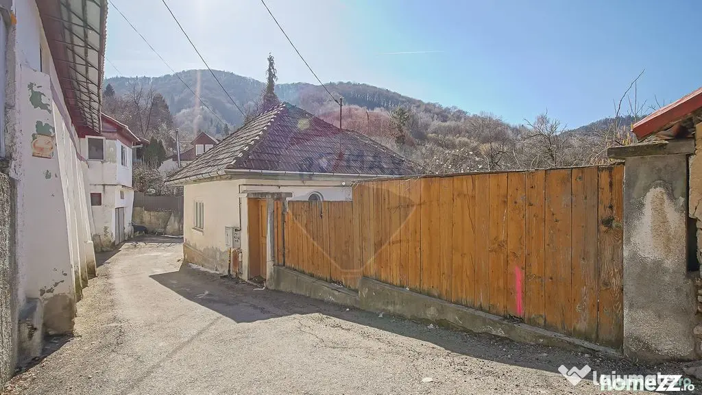 DE RENOVAT CASA INDIVIDUALA | 180 MP CURTE| PRIVELISTE