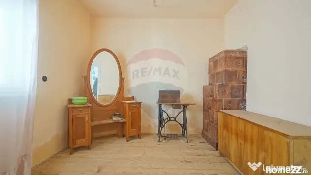 DE RENOVAT CASA INDIVIDUALA | 180 MP CURTE| PRIVELISTE