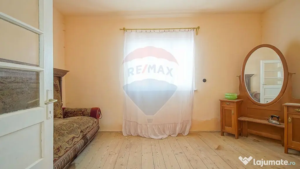 DE RENOVAT CASA INDIVIDUALA | 180 MP CURTE| PRIVELISTE