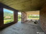 Casă la Roșu 265 mp util | Zona Valea Jelnii | Teren 90... 