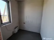 Duplex despartit prin C.T.- dormitor la parter - canalizare 