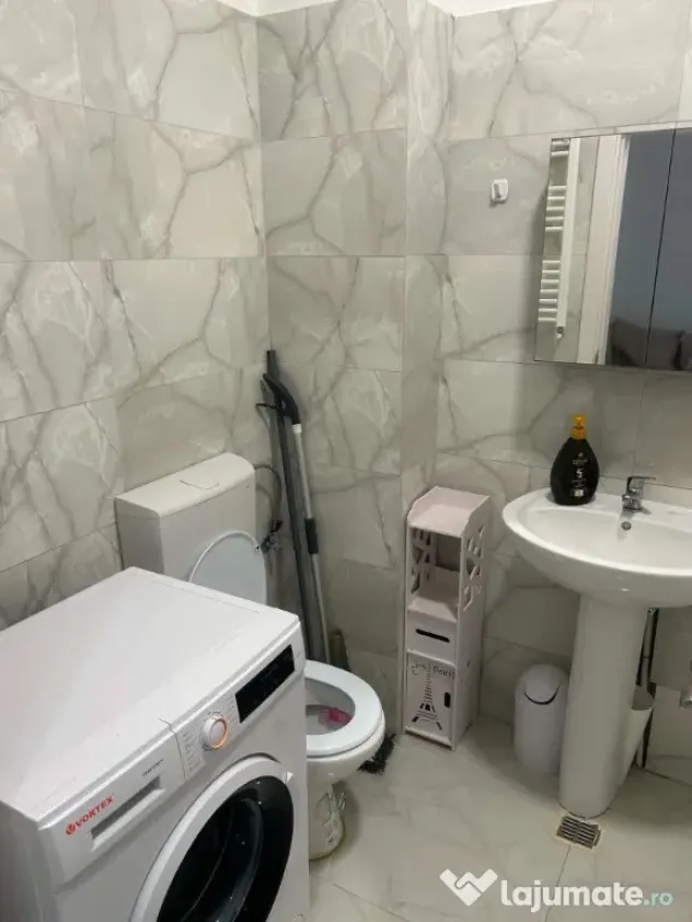 Inchiriez apartament studio 2 cam + loc parcare in Militari Residence