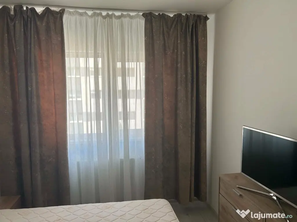 Inchiriez apartament studio 2 cam + loc parcare in Militari Residence