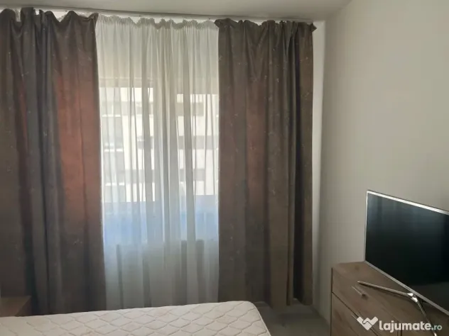Inchiriez apartament studio 2 cam + loc parcare in Militari Residence